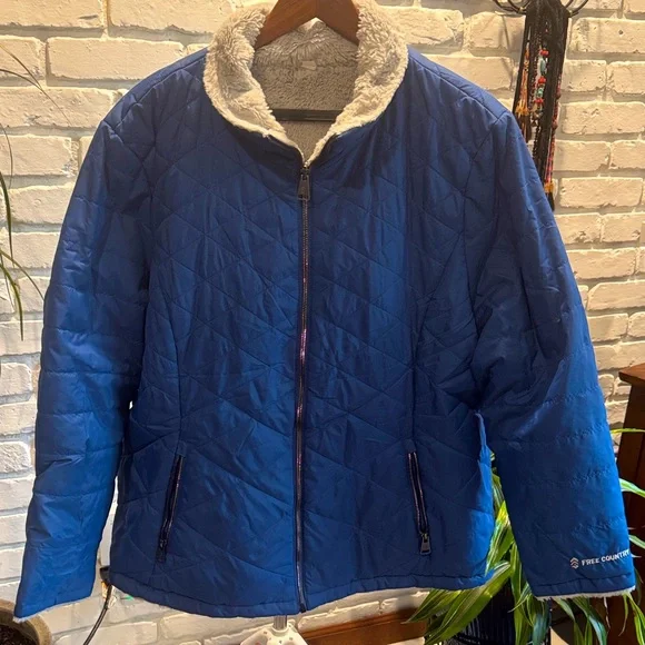 Free Country Women's Royal Blue Quilted Jacket - Picture 1 of 4